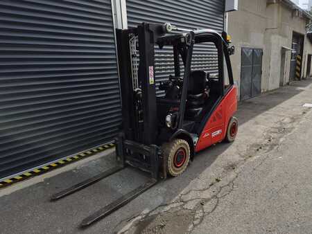 Empilhador a gás 2018  Linde H25T - 02 (2)