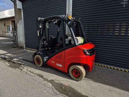 Empilhador a gás 2018  Linde H25T - 02 (3)