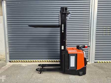 Stacker pedestre 2012  BT SPE 160 L (5)