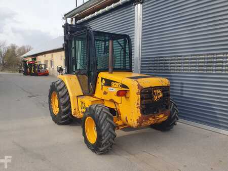 Chariots élévateurs tout terrain 2000  JCB 926 (2)