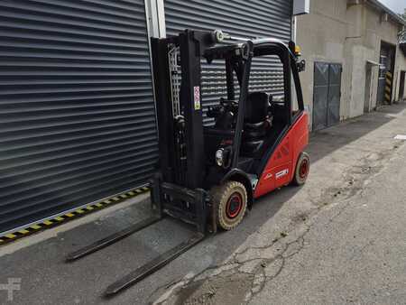 Empilhador a gás 2018  Linde H25T - 02 (2)