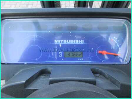 Chariot élévateur gaz 2005  Mitsubishi FG15N triplex5.5m+freelift+sideshift (6)