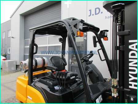 LPG heftrucks 2020  Hyundai 35LN-9A 3.5t 2020 triplex4.7m+shift+4xhydrauliek+TUV (11)