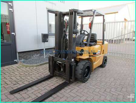 CAT Lift Trucks FD30K 3t diesel triplex4.3m-container+shift 7134uur