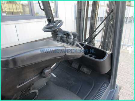 Chariots élévateurs GPL 2016  Linde H20T-01 evo triplex4.6m+freelift+sideshift 2.1m high (10)