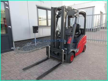 Chariots élévateurs GPL 2016  Linde H20T-01 evo triplex4.6m+freelift+sideshift 2.1m high (3)