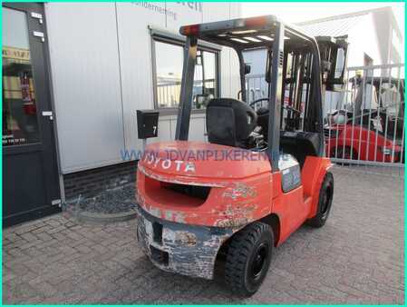 Carrelli elevatori diesel 2004  Toyota 62-7FDF30 3ton diesel triplex4.7m+freelift+sideshift (9)