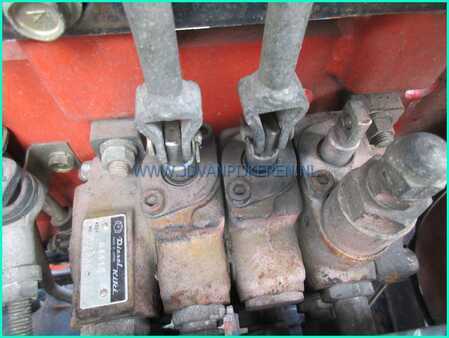 Wózki gazowe 1996  Nissan CH01A18U 1.8t duplex4m+3xhydrauliek+2458uur (10)