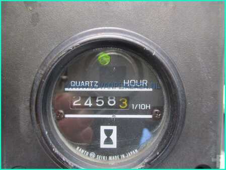 Wózki gazowe 1996  Nissan CH01A18U 1.8t duplex4m+3xhydrauliek+2458uur (6)