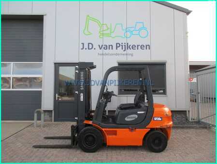 Diesel heftrucks 1998  Samsung SF25D 2500kg diesel 6878 uur + sideshift (1)