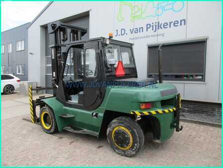 Carrelli elevatori diesel 2000  Clark CMP70D 7000kg Perkins diesel sideshift+4xhydraulic (2)