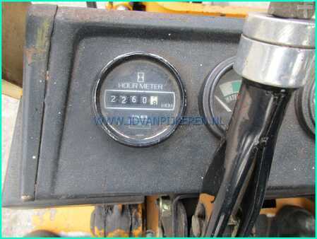 Wózki gazowe - Komatsu FG20 Nissan LPG duplex3.7m+sideshift (5)