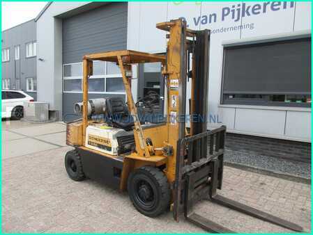 Wózki gazowe - Komatsu FG20 Nissan LPG duplex3.7m+sideshift (6)