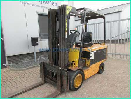 Elektryczne 4-kołowe 2001  Daewoo B30S-2 3000kg triplex4.7m+sideshift+TUV (3)