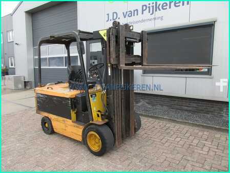 Elektryczne 4-kołowe 2001  Daewoo B30S-2 3000kg triplex4.7m+sideshift+TUV (7)