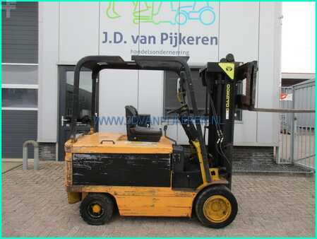 Elektryczne 4-kołowe 2001  Daewoo B30S-2 3000kg triplex4.7m+sideshift+TUV (8)