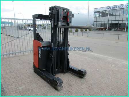 Retraky 2016  BT RRE 140 B triplex5.4m+freelift+sideshift 2016 4599uur (9)