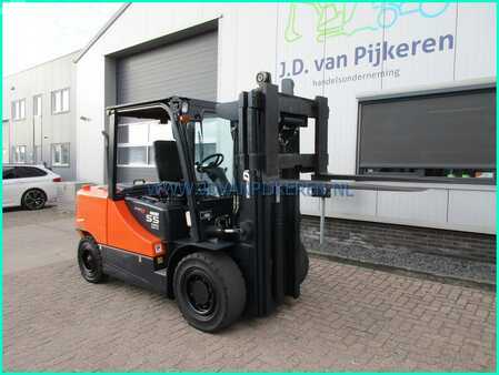 Wózki widłowe diesel 2010  Doosan D55SC-5 4199uur 5.5t diesel triplex+freelift+sideshift (8)