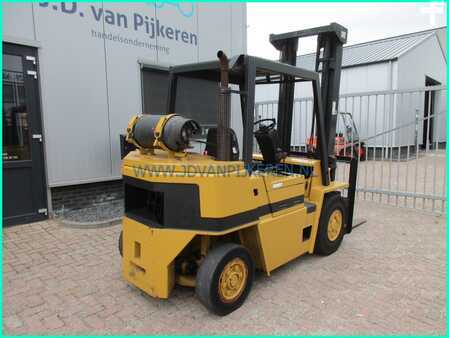 Treibgasstapler - CAT Lift Trucks V80F 4000kg Perkins LPG sideshift+4xhydrauliek (10)