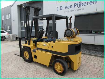Treibgasstapler - CAT Lift Trucks V80F 4000kg Perkins LPG sideshift+4xhydrauliek (2)