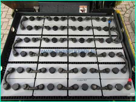 4-wiel elektrische heftrucks - Hyster E1.50XM 216cm high+triplex4.5m+sideshift+battery68% (5)