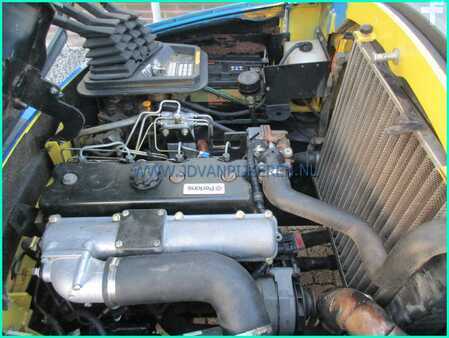 Diesel heftrucks 2000  Hyster H4.50XM 5000kg triplex5.3m+shift+4xhydr+4705hours (5)