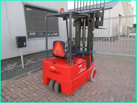 3-wiel elektrische heftrucks 1997  Linde E12 compact 7694hours+triplex4.7m+sideshift+battery83% (11)