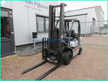 Gas gaffeltruck 2010  Nissan G1D2A30LQ 3t 2010 freelift+sideshift+4x hydraulic (3)
