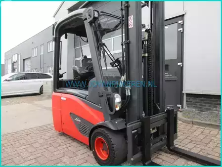 Eléctrica de 3 ruedas 2017  Linde E18-02 5355hours+triplex6.47m+shift+battery70% (13)