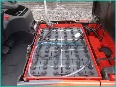 Eléctrica de 3 ruedas 2017  Linde E18-02 5355hours+triplex6.47m+shift+battery70% (4)