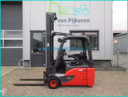 Eléctrica de 3 ruedas 2017  Linde E18-02 5355hours+triplex6.47m+shift+battery70% (1)