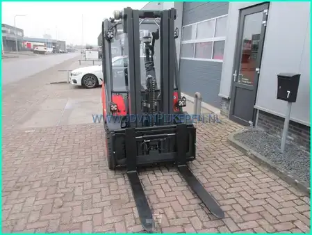 Carrelli elevatori diesel 2009  Linde H35D diesel+triplex4.6m+freelift+sideshift+container (11)