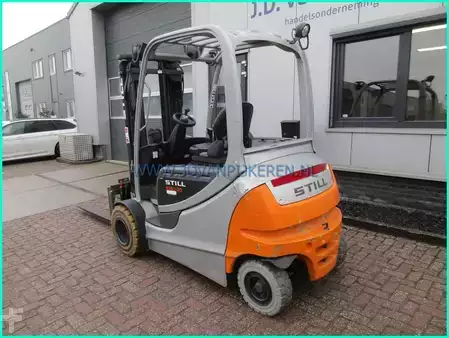 Chariots électriques à 4 roues 2008  Still RX60-35 3.5t triplex4.25m+freelift+shift+4xhydraulic (2)