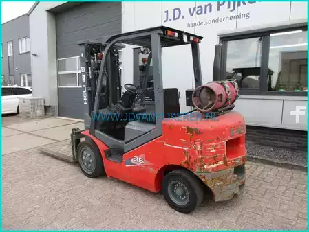 Nestekaasutrukki 2019  Heli CPYD35 3.5t+2019+3007hours+triplex4.6+shift+4xhydraulic (10)