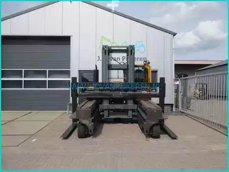 Vierwegestapler 2007  Combilift C 8000 4-way 8000kg + forkpositioner (1)