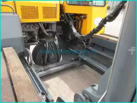 Vierwegestapler 2007  Combilift C 8000 4-way 8000kg + forkpositioner (13)