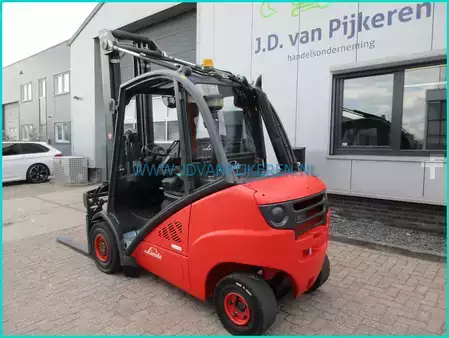 Diesel heftrucks 2011  Linde H35D-01 diesel+triplex6.4m+sideshift+forkpositioner+cabin (2)
