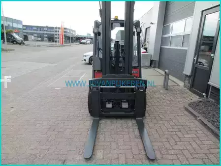 Diesel heftrucks 2011  Linde H35D-01 diesel+triplex6.4m+sideshift+forkpositioner+cabin (12)