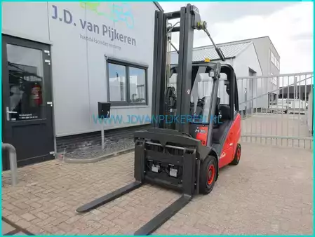Diesel heftrucks 2011  Linde H35D-01 diesel+triplex6.4m+sideshift+forkpositioner+cabin (3)
