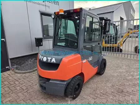 Dieseltruck 2007  Toyota 52-8FDF30 diesel 5685hours+triplex+sideshift+cabin (10)