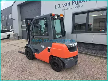 Dieseltruck 2007  Toyota 52-8FDF30 diesel 5685hours+triplex+sideshift+cabin (2)