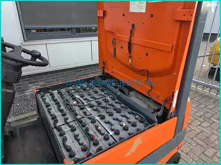 Electric - 4 wheels 1999  Toyota FBMF20 battery63%+sideshift+4xhydraulic (4)