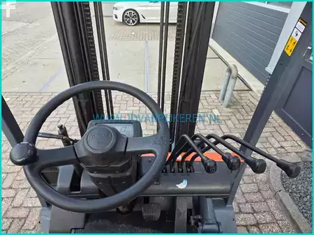 Electric - 4 wheels 1999  Toyota FBMF20 battery63%+sideshift+4xhydraulic (6)