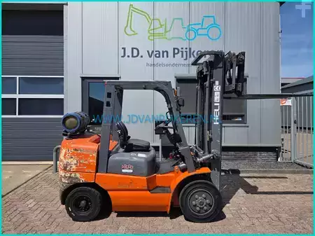Nestekaasutrukki 2008  Heli CPQD35H Nissan engine triplex5.4m+shift+4xhydraulic (8)