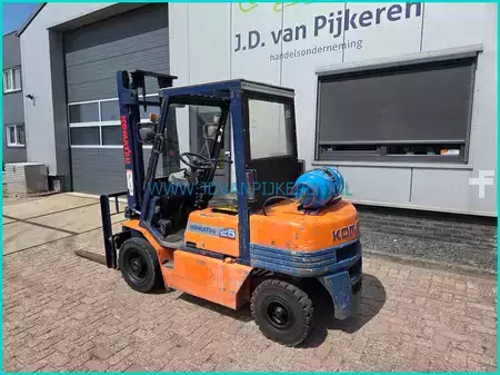 Empilhador a gás - Komatsu FG25 2.5t Nissan engine + sideshift (3)