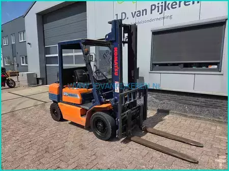 Empilhador a gás - Komatsu FG25 2.5t Nissan engine + sideshift (6)