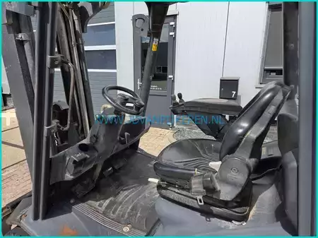 Dieselový VZV 2006  Linde H30D diesel triplex + freelift + sideshift (7)
