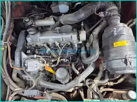 Dieselový VZV 2006  Linde H30D diesel triplex + freelift + sideshift (9)