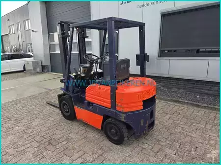 Diesel Forklifts - Toyota 02-5FD15 1.5t diesel + 3x hydraulic (2)