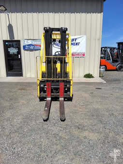 Propane Forklifts 2006  Hyster H40FTS (2)